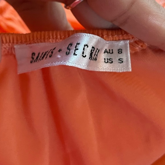 🦋Orange Blouse - Picture 2 of 3